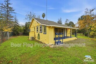 3351 Albany Way in Sacramento, CA - Building Photo - Building Photo