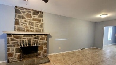 122 N Scott St in Wilmington, DE - Building Photo - Building Photo