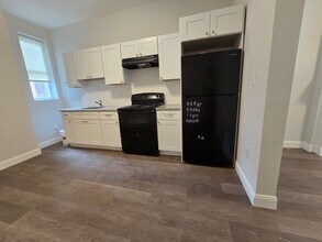 4645 N 13th St in Philadelphia, PA - Building Photo - Building Photo