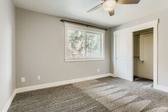 3771 SE 43rd Ave in Portland, OR - Building Photo - Building Photo