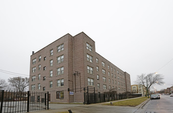 7601 S South Shore Dr in Chicago, IL - Building Photo - Building Photo