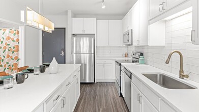 Oxbo Urban Rentals in St. Paul, MN - Building Photo - Building Photo