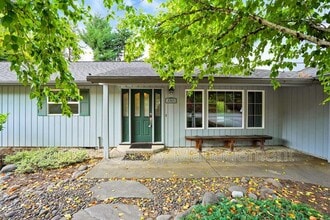 3385 Camellia Dr S in Salem, OR - Building Photo - Building Photo