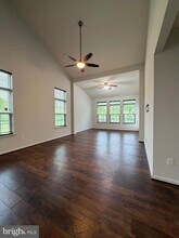 122 E General Grey Ct in Newark, DE - Building Photo - Building Photo