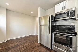 215 S Gardner Ave in Charlotte, NC - Building Photo - Building Photo