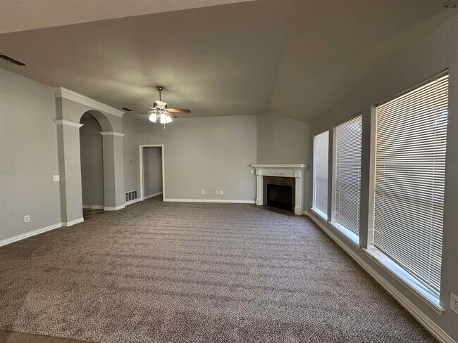 5214 Sunnybrook Ln in Wichita Falls, TX - Building Photo - Building Photo