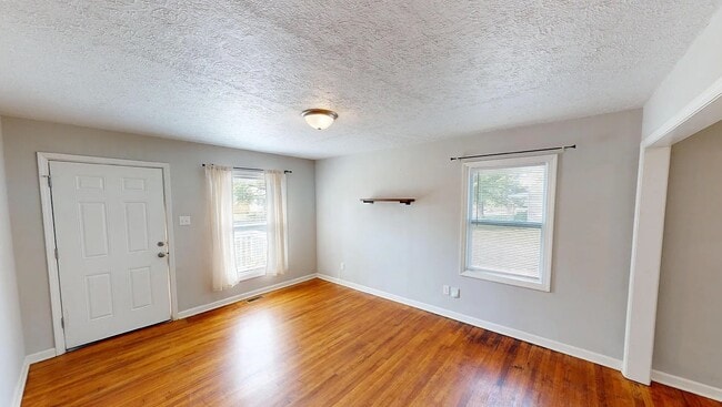 4702 Young Ave in Indianapolis, IN - Building Photo - Building Photo