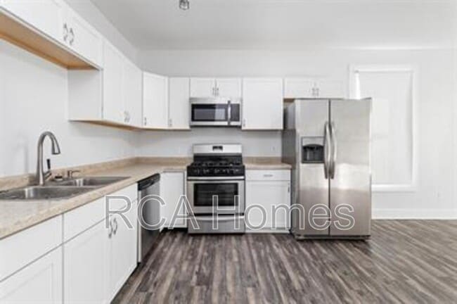 property at 1112 Pleasant St