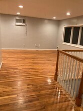 132 Hallock Rd in Lake Grove, NY - Building Photo - Building Photo