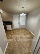 1401 Courtney Pl in Cleburne, TX - Building Photo - Building Photo