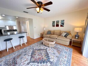 513 Seaport Blvd in Cape Canaveral, FL - Building Photo - Building Photo