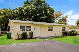 4996 SW 4th St in Margate, FL - Foto de edificio - Building Photo