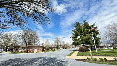 Neffsville Cottages in Lancaster, PA - Foto de edificio - Building Photo