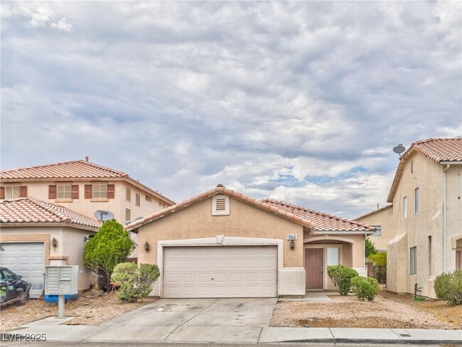 property at 8908 W Rochelle Ave