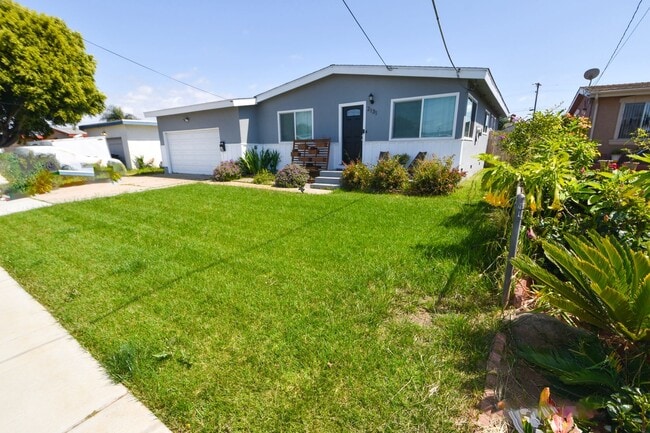 property at 2131 Ilex Ave