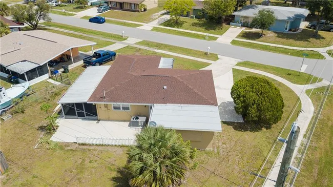 8009 Cascadas Ave in North Port, FL - Foto de edificio - Building Photo