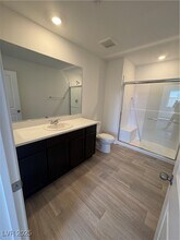 6053 Swift Lariat St in Las Vegas, NV - Building Photo - Building Photo