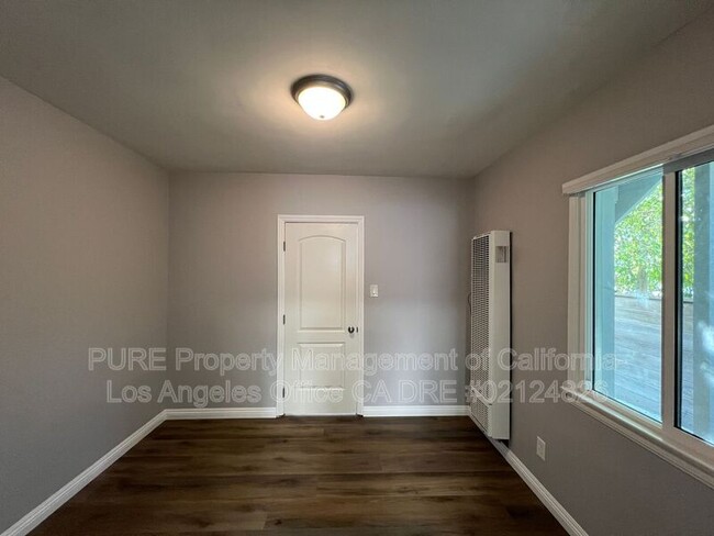 10715 1/2 Tabor St in Los Angeles, CA - Building Photo - Building Photo