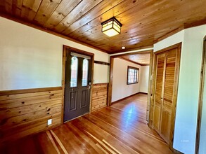 54305 Pine Crest Ave in Idyllwild, CA - Building Photo - Building Photo