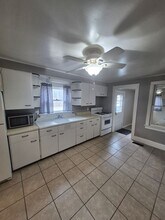 1002 S Adelaide St in Normal, IL - Building Photo - Building Photo
