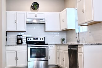511 Meerscheidt St in San Antonio, TX - Building Photo - Building Photo