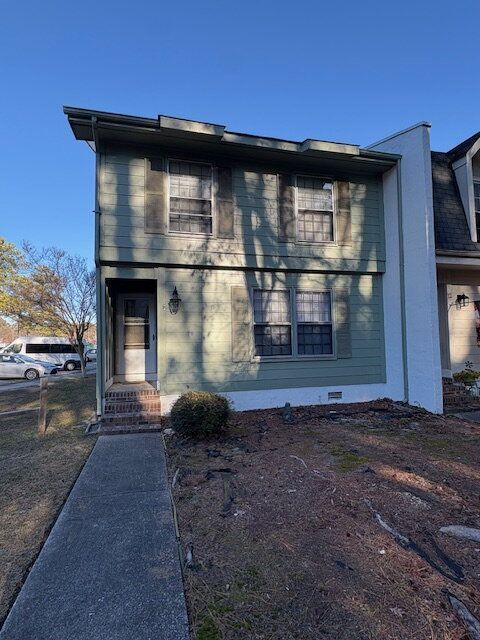 property at 126 Oakmont Dr