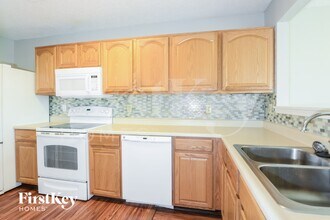 1319 Freemont Ln in Greenwood, IN - Building Photo - Building Photo