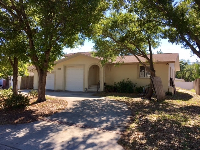 property at 1112 Glenwood Dr