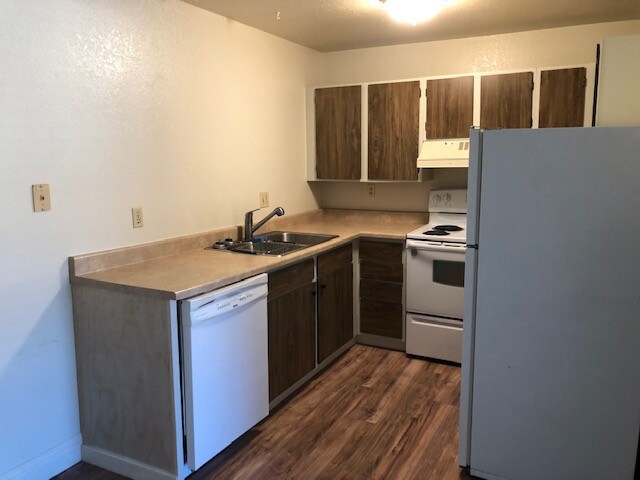 1841 E Long St-Unit -7 in Carson City, NV - Building Photo - Building Photo