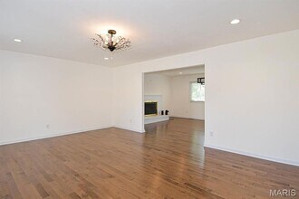 306 Bright Meadows Dr in Ballwin, MO - Building Photo - Building Photo