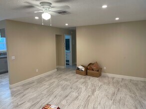 32150 Aurora Vista Rd, Unit C in Cathedral City, CA - Building Photo - Building Photo