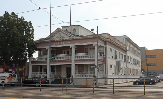 The Hirsh Apartments in Los Angeles, CA - Foto de edificio - Building Photo