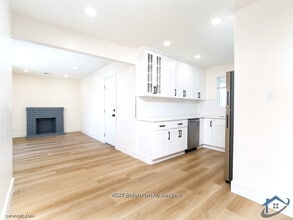 4587 Bolero Dr in San Jose, CA - Foto de edificio - Building Photo