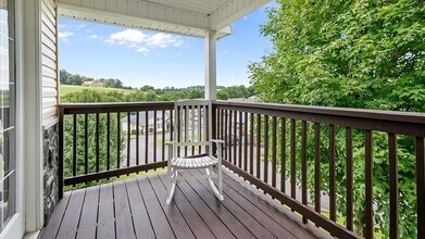 1511 Cypress View Ct in Sevierville, TN - Building Photo - Building Photo