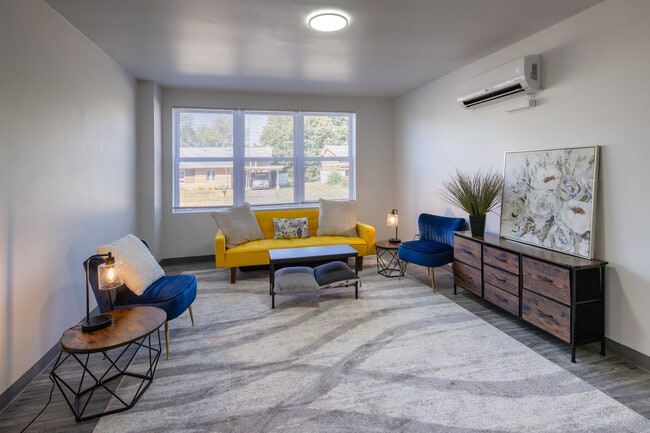 West Liberty Point in Rantoul, IL - Foto de edificio - Interior Photo