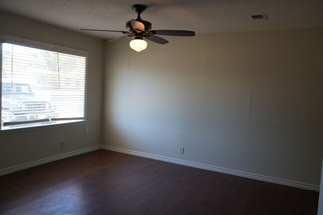 3106 37th St in Lubbock, TX - Building Photo - Building Photo