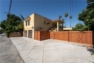 711 N Clementine St-Unit -B in Anaheim, CA - Building Photo - Building Photo