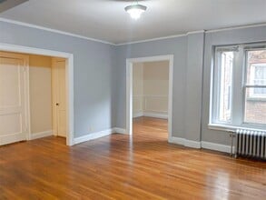 7 Craigie Cir, Unit 4 in Cambridge, MA - Building Photo - Building Photo