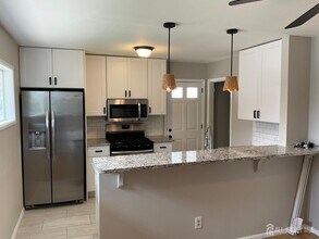 3092 Bordentown Ave in Old Bridge, NJ - Building Photo - Building Photo