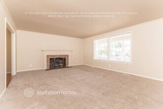 4002 SW 321st St in Federal Way, WA - Foto de edificio - Building Photo