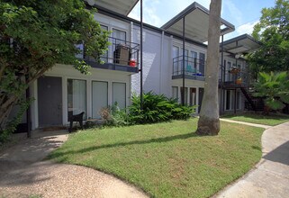 1000 Heights Blvd in Houston, TX - Foto de edificio - Building Photo