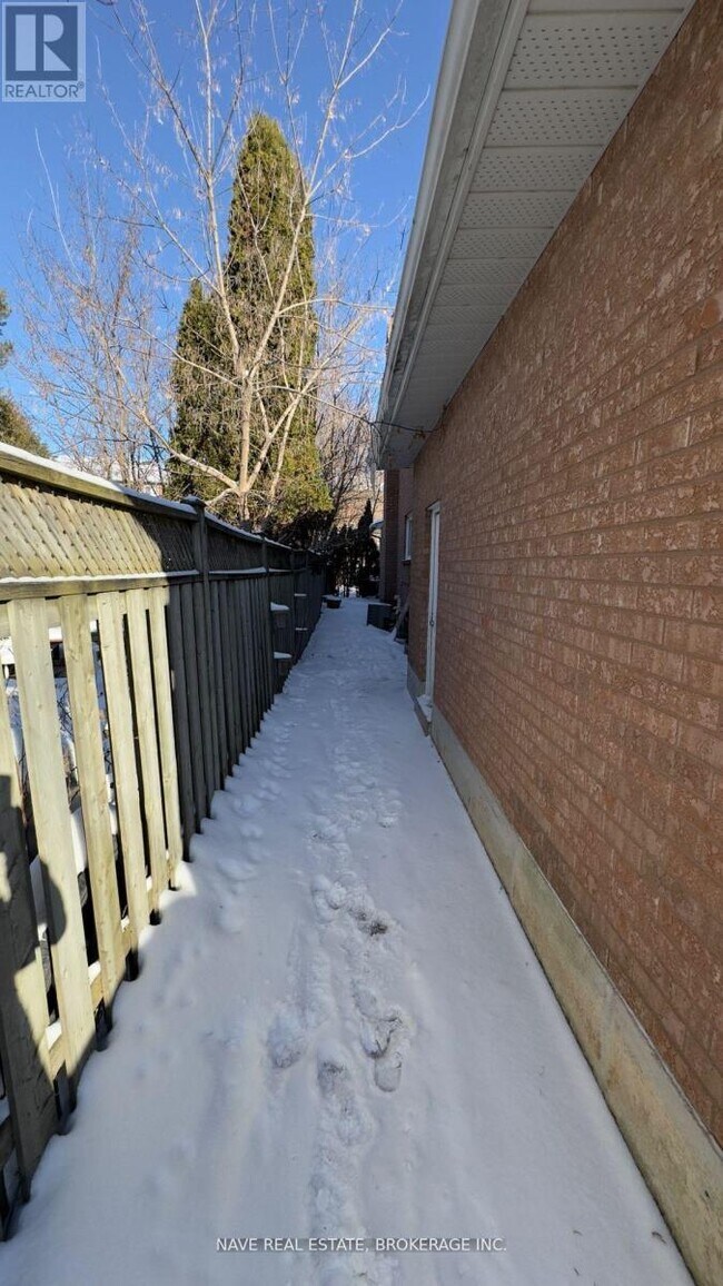 86 Elgin Mills Rd W in Richmond Hill, ON - Building Photo - Building Photo