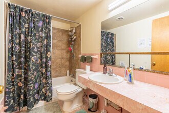 819 Brown St in Ann Arbor, MI - Building Photo - Interior Photo