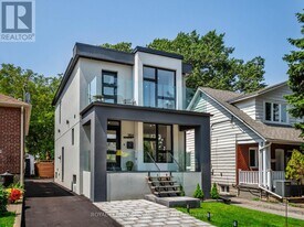 186 Oak Park Ave in Toronto, ON - Building Photo