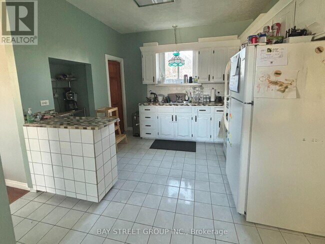 236 Beaver St in Thorold, ON - Building Photo - Building Photo