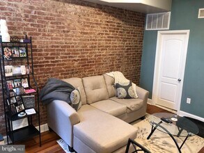 4264 Manayunk Ave in Philadelphia, PA - Building Photo - Building Photo