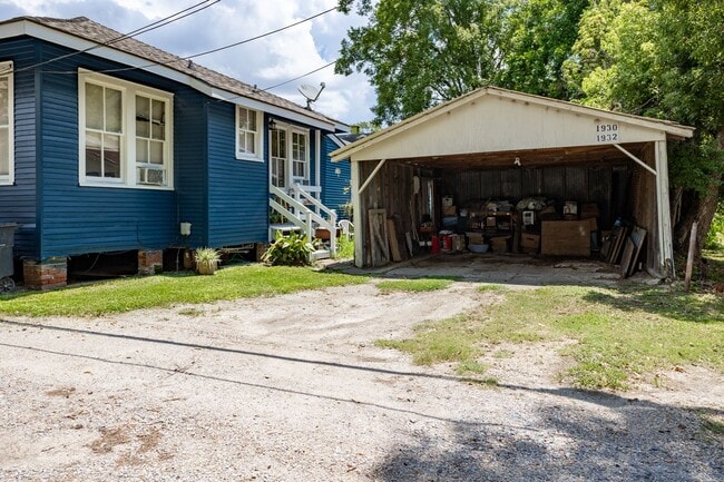 1930 Wisteria St in Baton Rouge, LA - Building Photo - Building Photo