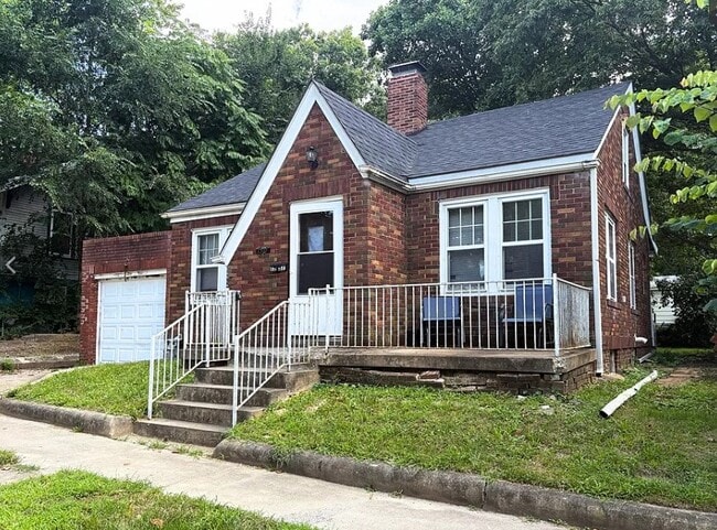 property at 1537 W William St