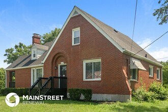 4507 Fegenbush Ln in Louisville, KY - Building Photo - Building Photo