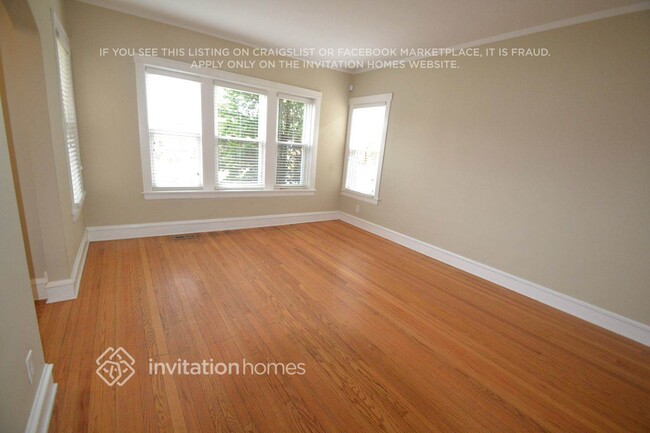 6155 W Patterson Ave in Chicago, IL - Foto de edificio - Building Photo